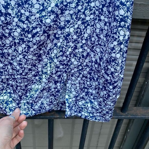 Zara 🐾 NWT Blue & White FLORAL PRINT MINI SKIRT Size Large - Picture 3 of 10
